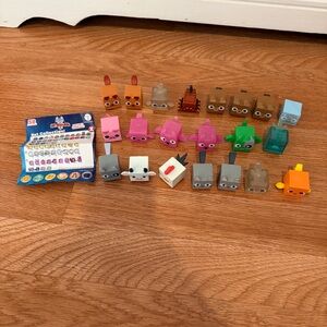 Pet Simulator Mini Figures